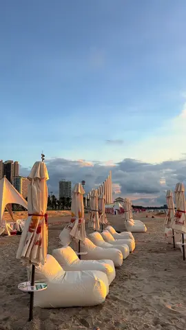 Trời xanh mây trắng, em thì thích “thảnh thơi” 🌤️ #vungtaubeach #cielabeachvungtau #diadiemcheckinhot #checkinvungtau #cafeviewbien 