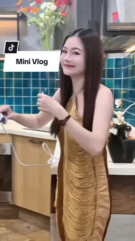 Trả lời @Shimoyuki Kyubi Nyako Mấy chị em có giống Ngân ko ???