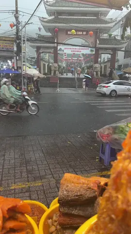 Mưa lớn quá#xu #nuisam#chuabachaudoc #angiang 