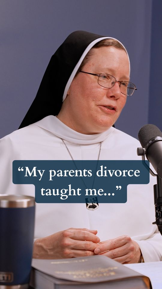 “When my parents divorced, I felt like the bedrock had been taken from beneath me.” In a heartfelt talk, Sister Elizabeth Ann discusses how family issues led her the real bedrock in life – God. In Ep 20, Sister Elizabeth Ann and Sister Miriam tackle a variety of subjects, everything from science and religious life to the importance of personal prayer. Listen to the full episode on the Torch app, or on Spotify, YouTube or Apple Podcasts! Link in bio. #dominicansistersopenmic #podcastclips #sistersofmaryop