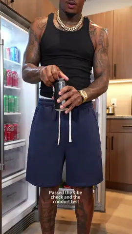 I'm not allowed. You still don't know these pants.#capris#croppedpants#longshorts#streetwear #mensstyle