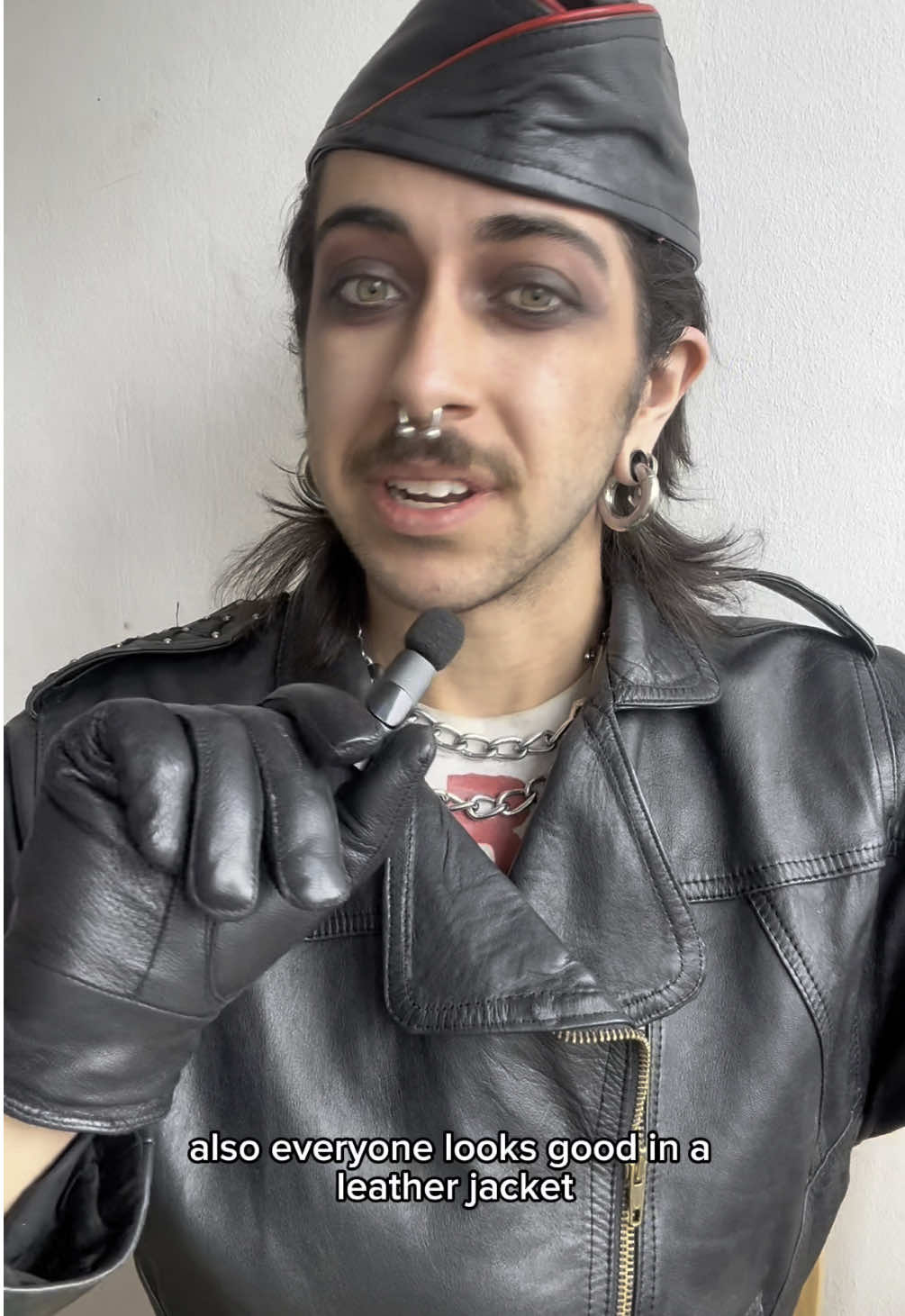 subculture Sundays! Let’s look into LEATHER!🖤 #leatherman #80sfashion #androgynousfashion #alternativefashion #leather 