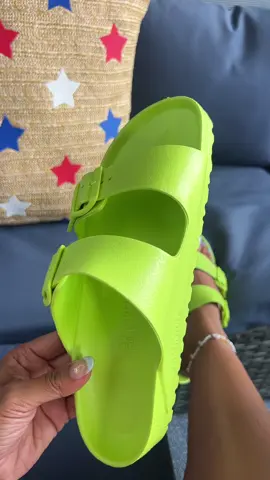 Like green birksenstocks?!  #birks #birkenstock #birkenstocksandals #dealsforyoudays 