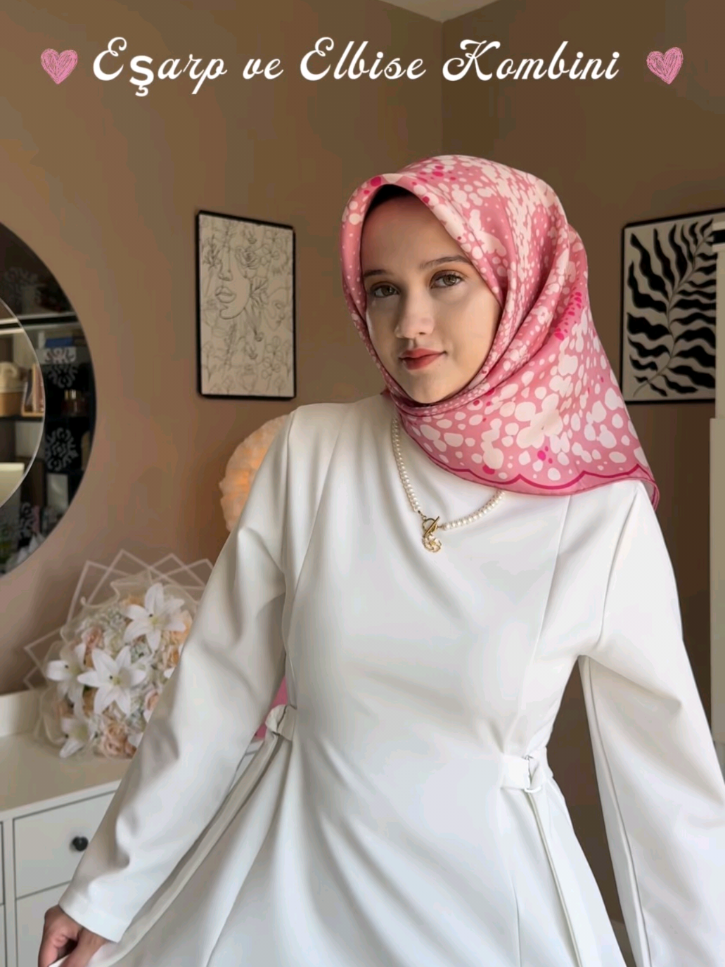 ✨kuğu elbise KKuğu elbise krep kumaştan üretilmiştir💐 Bisiklet yaka arkadan gizli fermuarlidir🎀.                        Belden oturtmali olup yanlarda  kemer detayı  bulunmaktadır 🌷 Astarsız kloş kesime sahiptir🎀🎀 #hijab #modestfashion #tiktokviral #akim #trend 