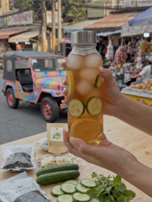 Sobrang init? Time to detox! 🥒🍋 Instant Lemon Cucumber Green Tea para sa glowing skin at iwas-breakout. 1 scoop lang, fresh ka na! ✨ Check out na sa yellow basket! 👇🛒 Hashtags: #tiktokfindsph #budolfinds #lemoncucumber #detoxph #glowingskin #summerdrink #fyp
