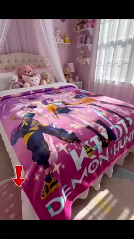 Demon Hunter fans will fall in love with this cozy blanket 😈 #kpopfypシ #kpopedit #kpopdemonhunters #kpop #KpopBlanket 