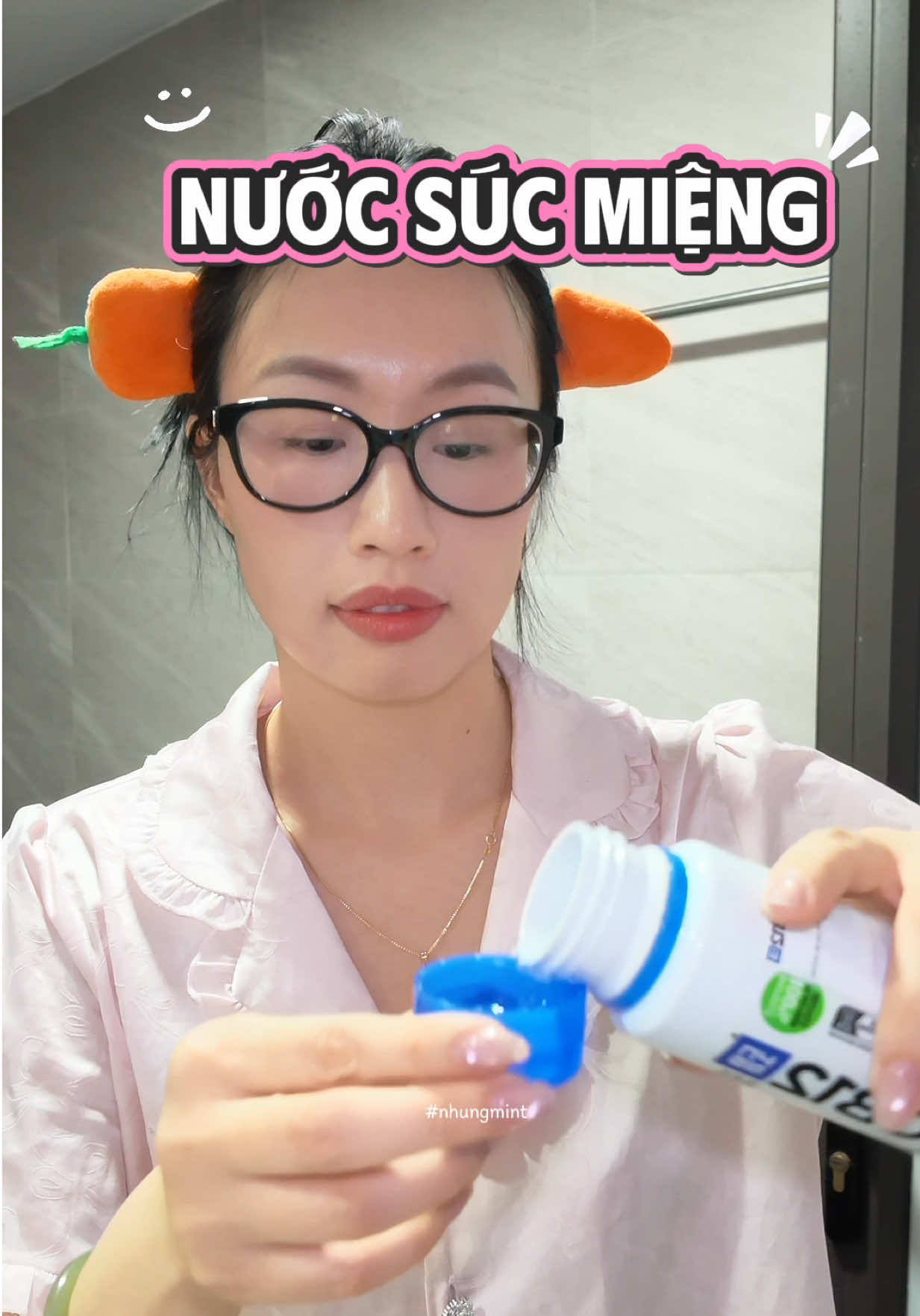 Chị em nào có hôi miệng, hay gặp gỡ khách hàng không tự tin, có chồng hút thuốc lá thì thử ngay nước súc miệng CB12 này nhé #nhungmint #cb12 #nuocsucmiengcb12 