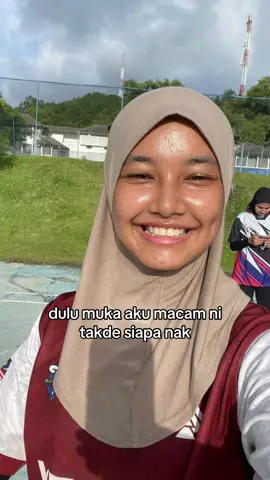 memang tak pernah menyesal pakai serum ni lurve dooh #brightserum #brightening #serum #skincaremurah 