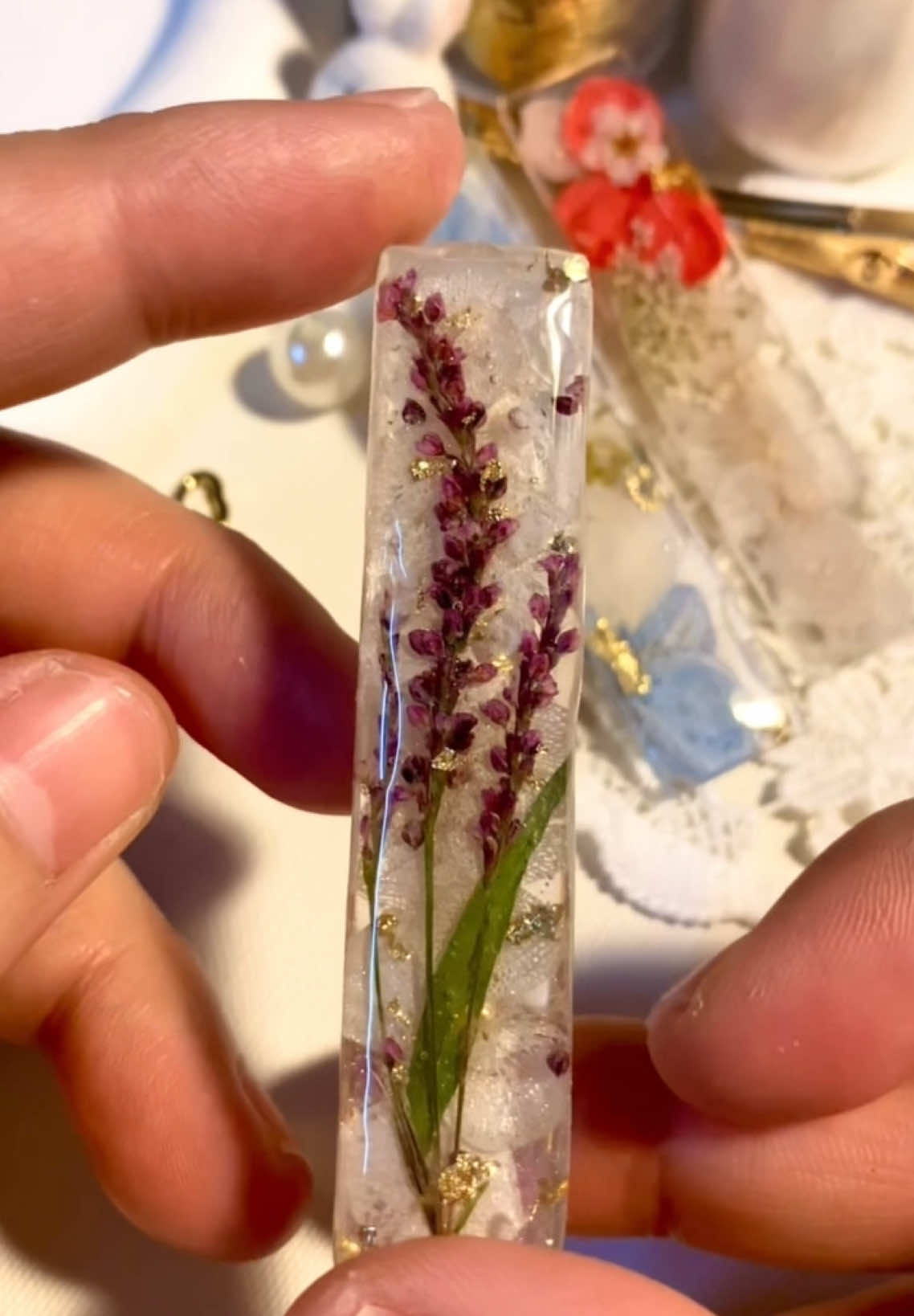 ✨🌷Pressed flower resin hair clip🌼🌿 กิ๊บดอกไม้จริง งานเรซิ่น สนใจสั่งซื้อทักแชทได้เลยนะคะ 🙇🏻‍♀️❤️  #resinart #ของขวัญ 