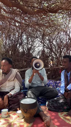 Bahalkaas Magaciisa yaa Yaqaana ?#somalitiktok #foryoupage #somaligalbeed🇬🇶❤️✅ #somali #for @Xariir koosaar @Xamse Shaacir 
