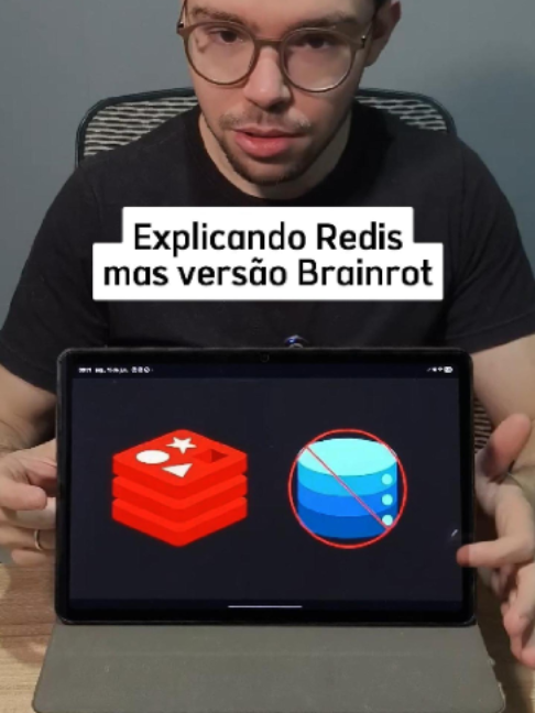 REDIS NÃO É UM BANCO DE DADOS CONVENCIONAL!! O Redis é um armazenamento de estrutura de dados em memória, criado para resolver de vez o clássico problema do site lento e do banco de dados sobrecarregado. O segredo por trás do Redis é guardar as informações temporárias diretamente na memória RAM, entregando respostas na velocidade da luz. Ao contrário de um banco de dados tradicional (que precisa consultar o disco a cada requisição), a sua API busca uma cópia exata da resposta que já está salva no Redis. Isso evita que a mesma pergunta seja feita ao banco de dados repetidamente, fazendo a aplicação voar e o seu banco principal respirar. Sem o Redis, você continua fazendo seu banco de dados sofrer com consultas repetitivas e desnecessárias a cada novo acesso! #redis #backend #bancodedados #programacao #ti #tecnologia #arquiteturadesoftware #dev