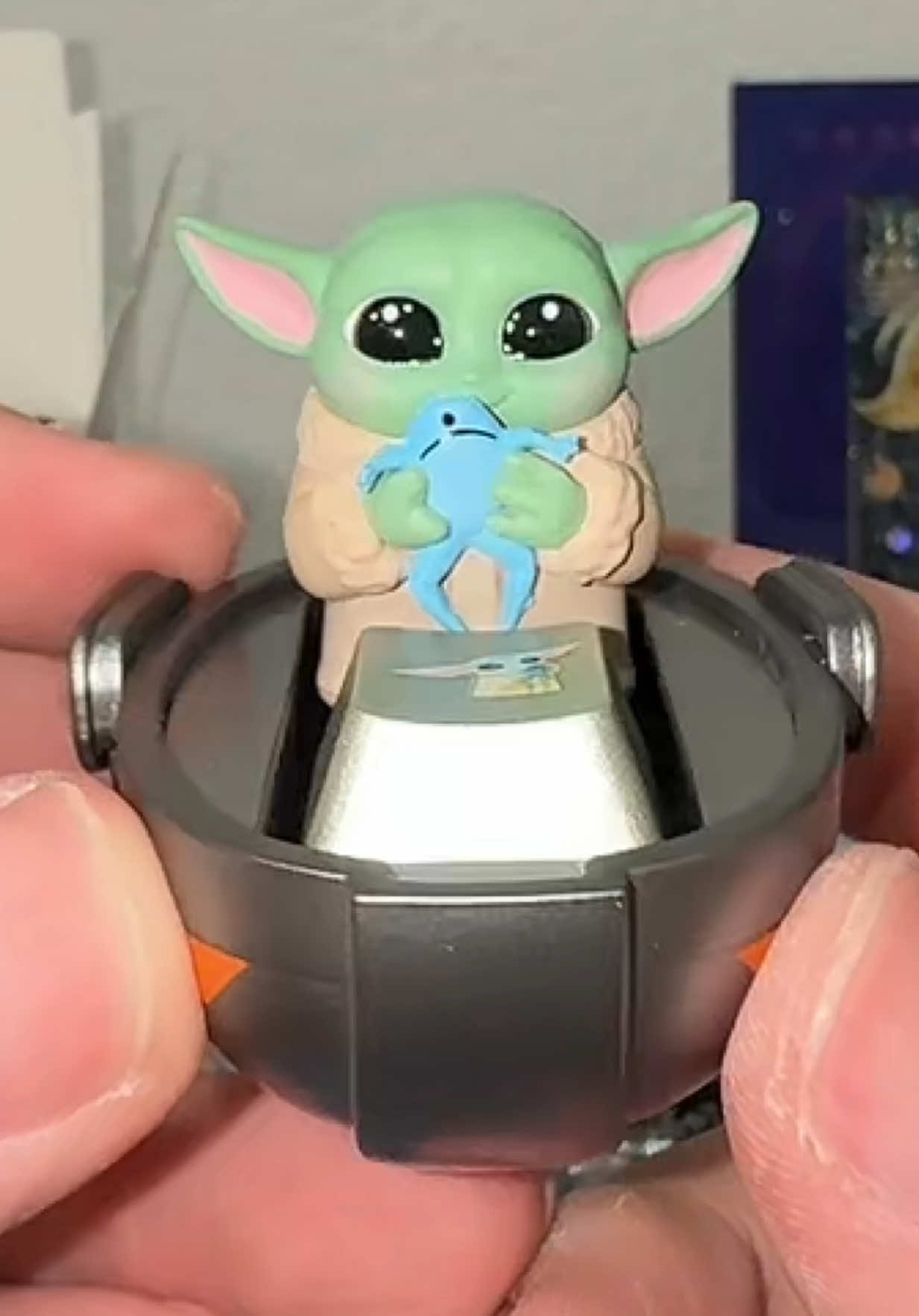 GIVE ME COOKIE GROGU! #blindbox #starwars #keycap #grogu #giftideas 
