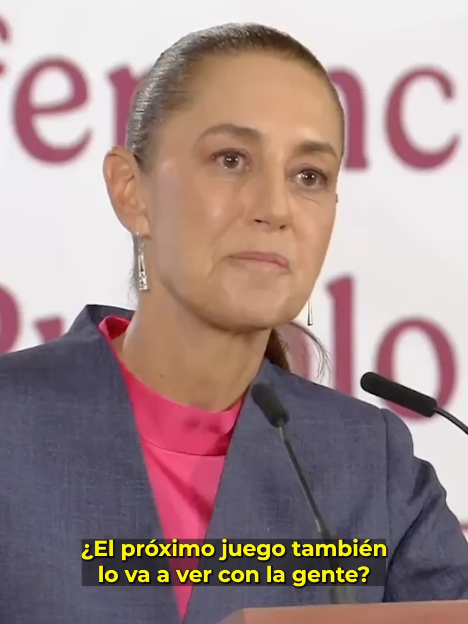 Sheinbaum dijo que aún está por definir si verá con la gente el próximo partido de la Selección Mexicana. Señaló que el encuentro será el jueves por la noche en Zapopan, Jalisco, mientras que el miércoles habrá un juego en el Estadio Azteca. #Latinus #InformaciónParaTi