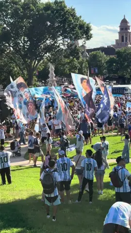 Argentina’s football team fans at the country club plaza in Kansas City 🇦🇷⚽️ #argentina #worldcup2026 #kansascity #soccertiktok #soccerlife 