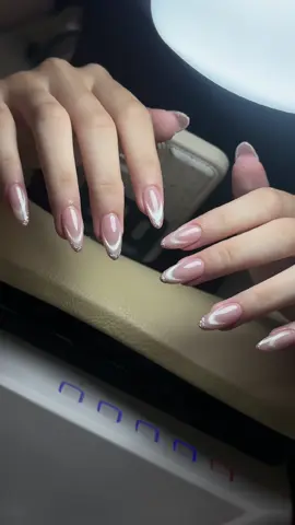 Mẫu nail từ năm ngoái đến giờ vẫn chưa hết hot ạ😝🥰#nail #thuhuyennail #nailxinh #nailxinh 