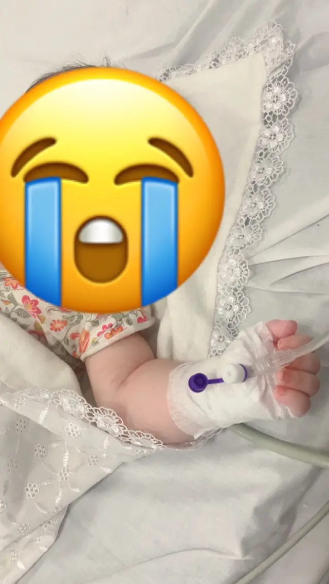 عفاكم دعواتكم مع بنتي😭🤲