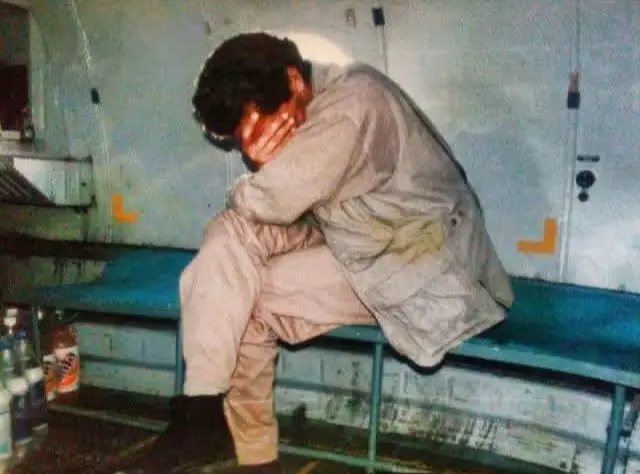 از کوچ تو پامیر سیاهپوش شده است فریاد تفنگ تو خاموش شده است اما به خدا قسم که در قلب وطن یاد تو کجا فراموش شده است؟