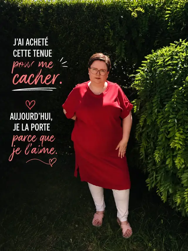 Il y a quelque temps, j'ai acheté cette tenue avec l'idée qu'elle allait cacher certaines parties de mon corps. Puis j'ai réalisé quelque chose. Elle ne cachait rien. Mes rondeurs étaient toujours là. Mon corps était toujours le même. La seule chose qui a changé avec le temps, c'est la façon dont je le regarde. Aujourd'hui, je porte cette tenue parce que je l'aime bien, parce qu'elle est confortable et parce que je me sens bien dedans. Et finalement, c'est peut-être la seule raison qui compte. ❤️ Est-ce qu'il y a un vêtement que vous portiez pour vous cacher et que vous portez aujourd'hui pour une toute autre raison ? 👇 #BodyPositive #ConfianceEnSoi #AcceptationDeSoi #LifestyleFrancais #SimplyEmilie 