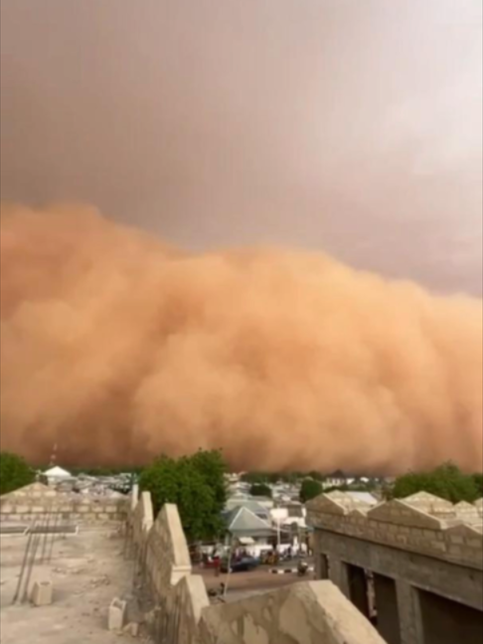 Sandstorm in Birnin Kebbi. Iji-erupẹ ni Birnin Kebbi
