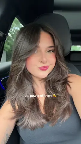 @Mia Santiago killed it per usual #hairtok #haircut #butterflycut #90slayers 