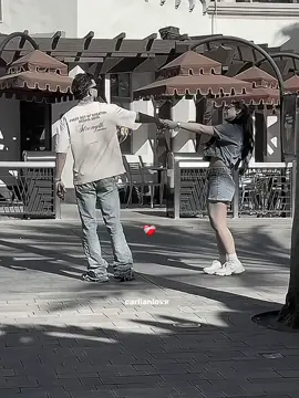 Lo feliz que estoy por ti cesarin, como tú fan te apoyaré SIEMPRE!!! Tienes mi apoyo incondicional y mi cariño y respeto, no le hagas caso a los comentarios negativos, ellos no tienen derecho,  lo importante aquí es que seas feliz🥹 se ve que Melissa te ama mucho, y que cuida de ti, y que te trata bien igual que tú a ella, como tus fans deberíamos apoyarte en LO QUE SEA, pero bueno aquí nos damos cuenta quienes son falsas y quienes no… que bien que encontraste al amor de tu vida César , y que la has tratado con mucho amor. ❤️  te amo! Te amamos! 🤍♾️  #cesarparra #melissanavarro #ponemeenparati #losparras  @cesar_losparras @Melissa Navarro 