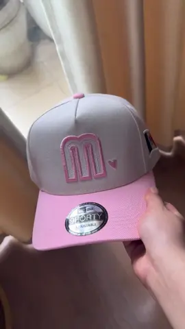 New hat is so cute #ny #newera #hat #cap #trending 