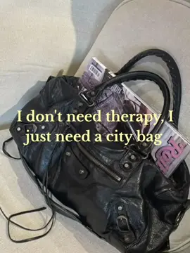 #itgirl #citybag #handbag #womensfashion #fashion 