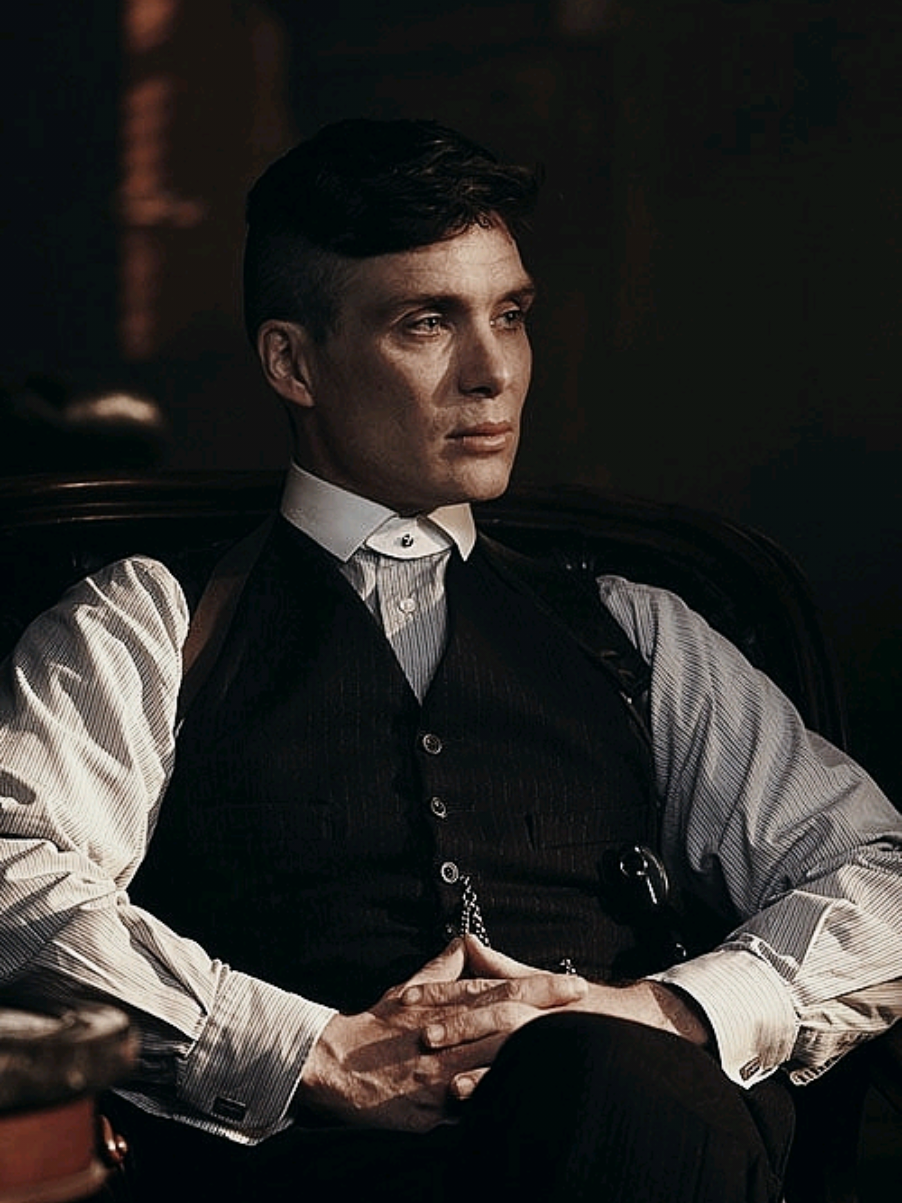 Não se envolva naquilo que não fizeram questão de te incluir. #frasesshelby #motivacao #reflexão #thomasshelby #inspira Thomas Shelby 