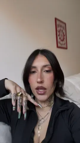 #tattooedgirl #girlswithtattoos 