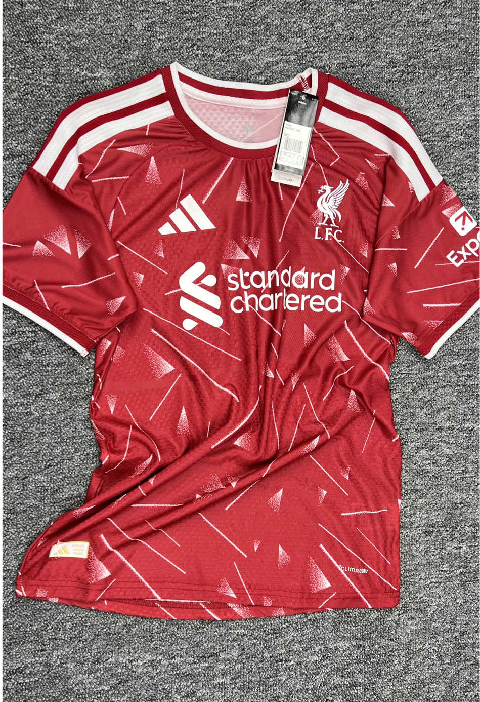 2026Liverpool home jersey #footballjersey #jersey #USA #footballtiktok #liverpool 