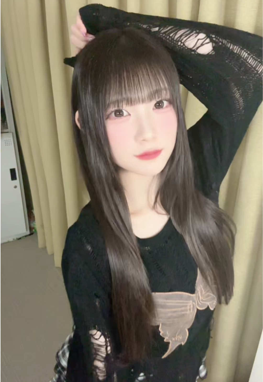 ちょっと不思議そうな子もドキドキしちゃいそうですか？（ちょっとだけね） #punk #hiphop #japanese #06 #ストレートパーマ #前髪 