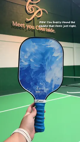 Meet my court-side obsession 💙 #luzz #pickleball #bluepaddle #paddle #sandblasted 