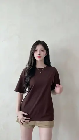 Ỏ nhạc gì vậy nè 😆#thơitrangnu #xuhuongtiktok #OOTD #Trangha 