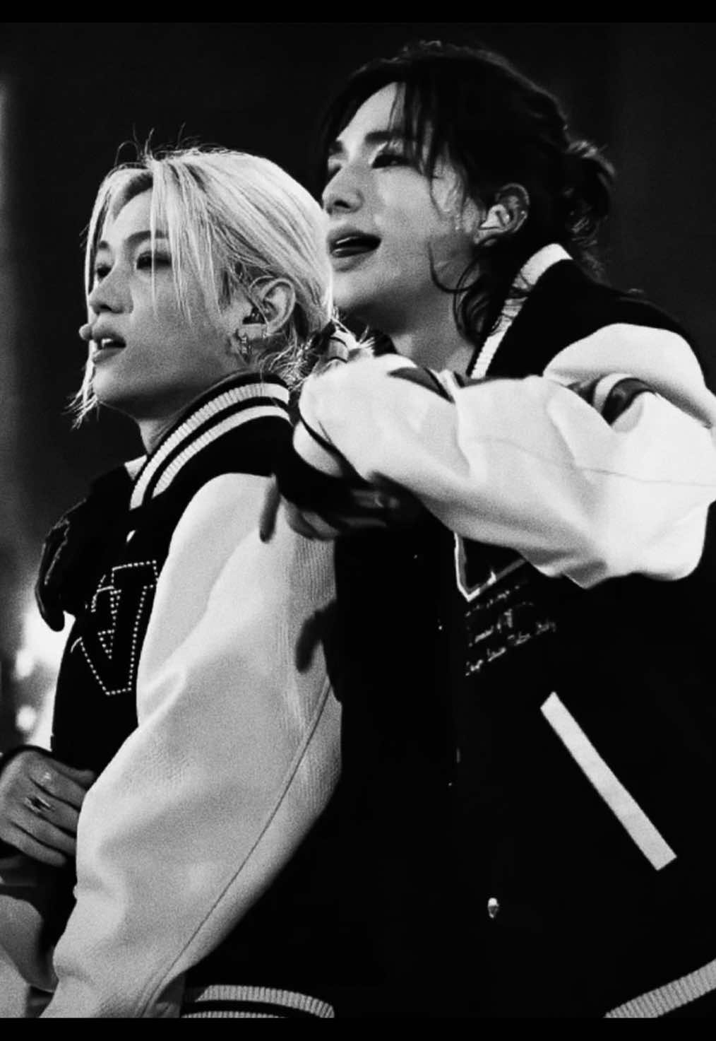 Bare minimum 🤷🏻‍♀️ — #hyunjin #felix #hyunlix #jjoknyang #straykids 
