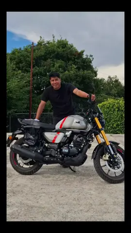 tVS RONIN  ¿ la usarías para ruta o para trabajo ? #tvsronin #tvsmotor #motocicleta #caferacermotos #chiapas