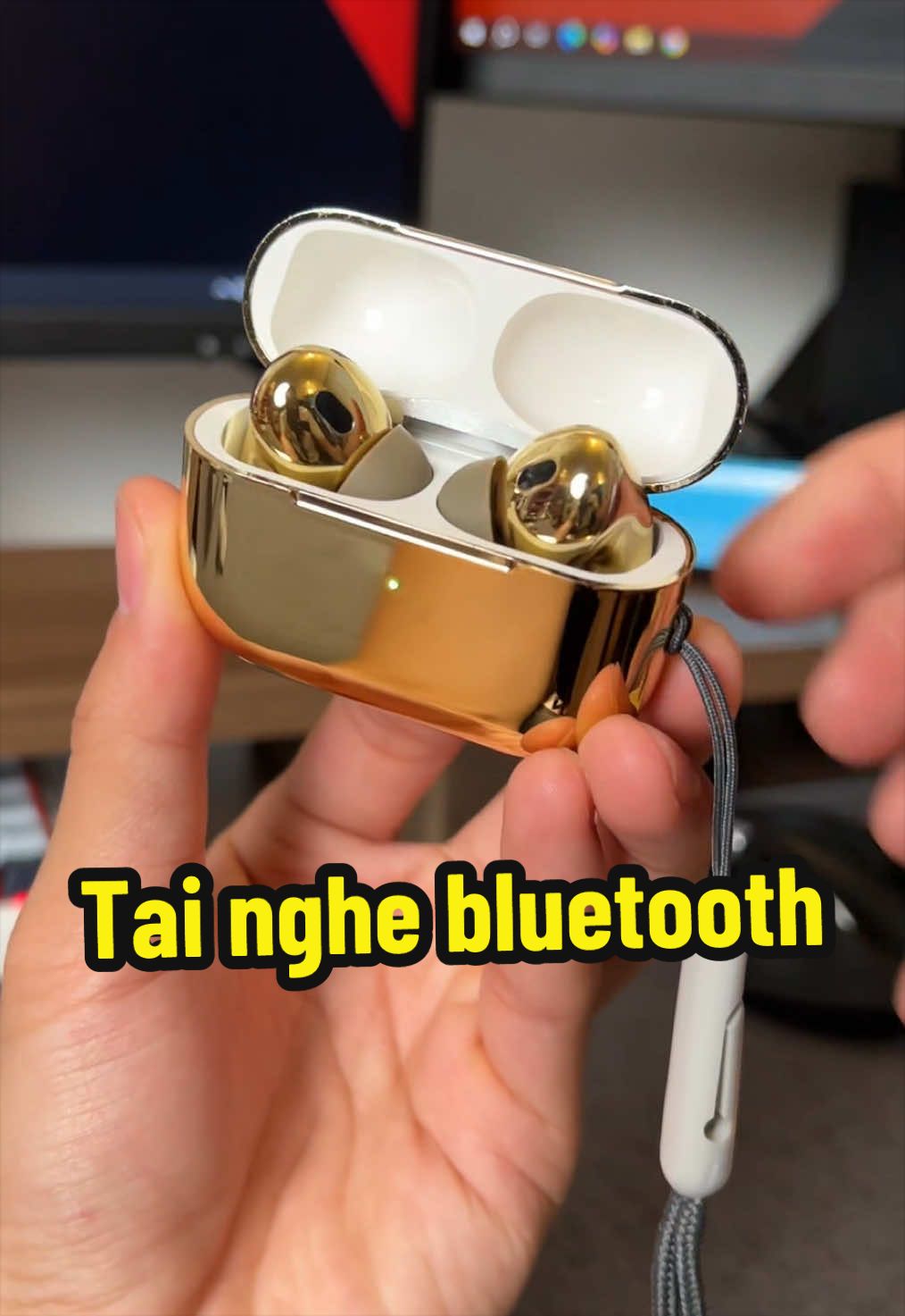 Tai nghe bluetooth mạng 1 lớp sơn vàng bóng trông rất đẹp mắt #tainghe #tainghebluetooth 