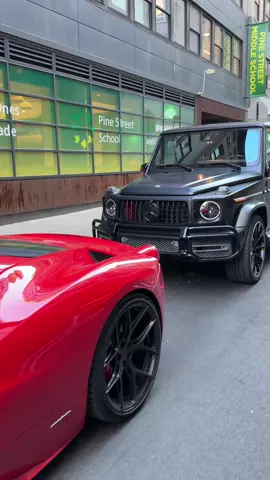 Double the trouble #ferrari #gwagon #nyc #manhattan #luxurylifestyle 