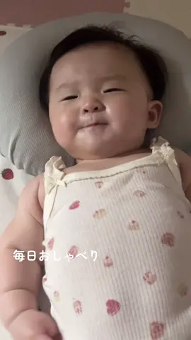 日に日におしゃべりが激しくてやばい笑なにを訴えてるのか本当に翻訳して欲しい#赤ちゃんのいる生活 #女の子ベビー #6ヶ月ベビー 