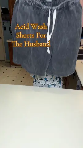 #sweatshorts #summershorts #acidwash #dealsforyoudays 