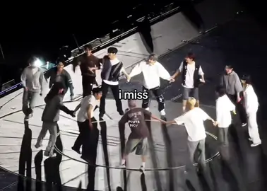 i miss to my people #seventeen #Home #imissyou #carat 