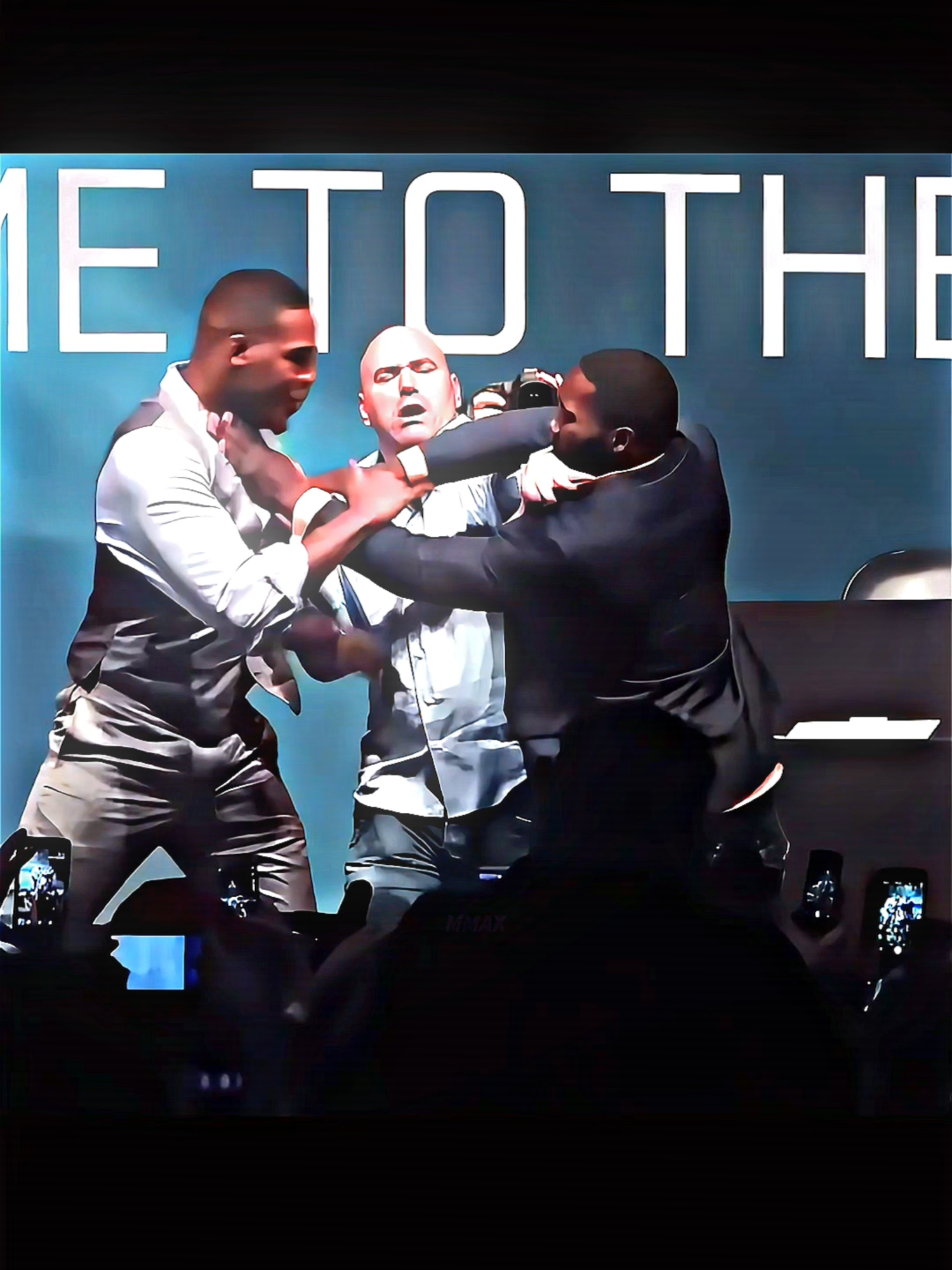They actually gave Dana White a heart attack! Rumble had that touch of death, but Jones had the highest fight IQ. Who would have won?🐐🇺🇸 #JonJones #AnthonyJohnson #DreamMatch #UFC #Heavyweight #USMMA