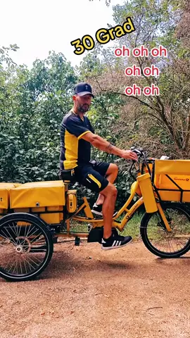 Es geht wieder los. 🌞 @Nik  #sackschwitzschweiss #Postbote #Humor 