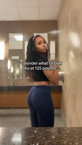 I was 106 in the first video, I’ve gotten up to 135 during my bulk but I’m back to 126.  #GymTok #glutes #fitnesstransformation #GluteGrowth #workoutmotivation 