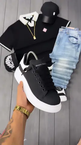 Por qué papá se lo merece😍. Marino Fashion, siempre con los flow más duros del país. La casa de la exclusividad. Marcando tendencia dentro y fuera de RD 🌎🔥 Hacemos envíos a todas partes del país y del mundo. Poloche $2,500 Gorra $2,000 Pantalón $2,500 Tenis $2,200 📲 Escríbenos por WhatsApp o DM 🔁 Comparte la publicación ⭐ Guárdala para después Somos la tienda de la exclusividad. 📲 WhatsApp (829)574-9075 / 829)759-3967 📍 Quita Sueño, Bajos de Haina, próximo al destacamento de la policía @marinofashion1 🔥🔥🤯🥶 #boutique #dembow #repúblicadominicana🇩🇴