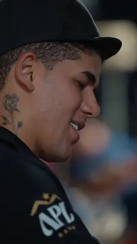 Vaqueiro todo tatuado ❤️ #zevaqueiro #zevaqueironavaquejada #vaquejada @Zé Vaqueiro  Créditos das imagens: Instagram/aplranch