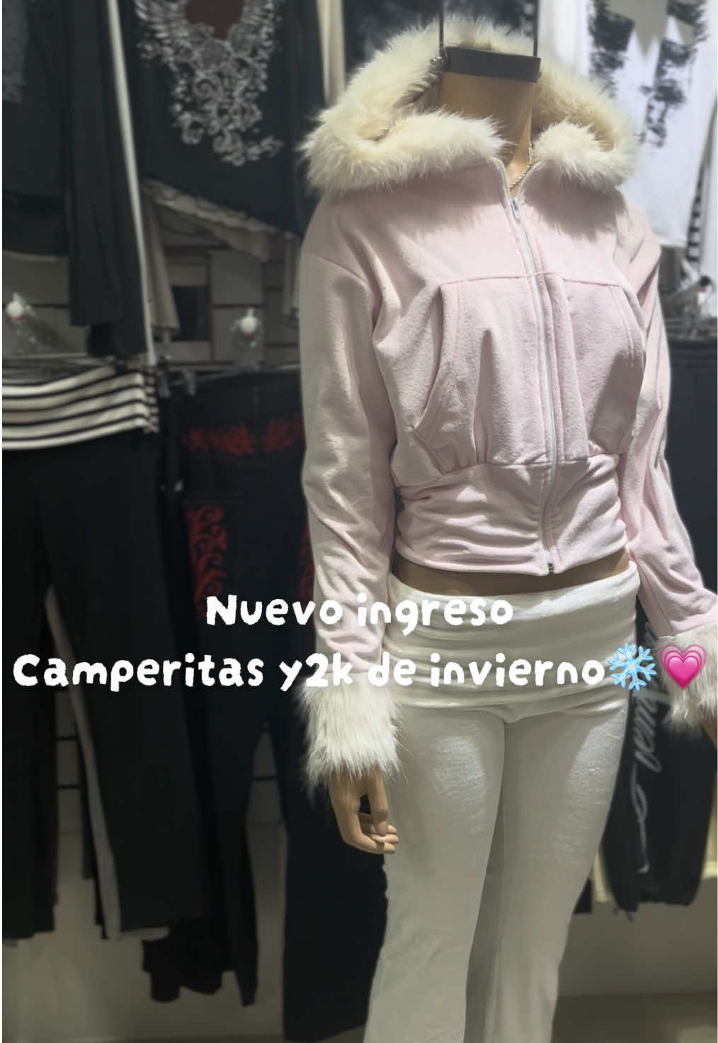 Ubicación:📍Av Nazca 380 Local 09 Galería Orlando Center Horarios:🕢8am a 17pm Los días lunes a sábado💗💋 #fyp #y2k #argentina #winter #outfit 