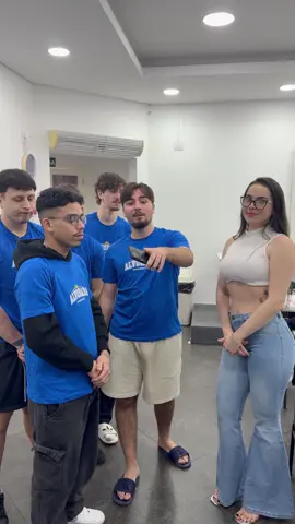 Vocês acharam mesmo que uma professora n ia saber responder essa? Kkkk