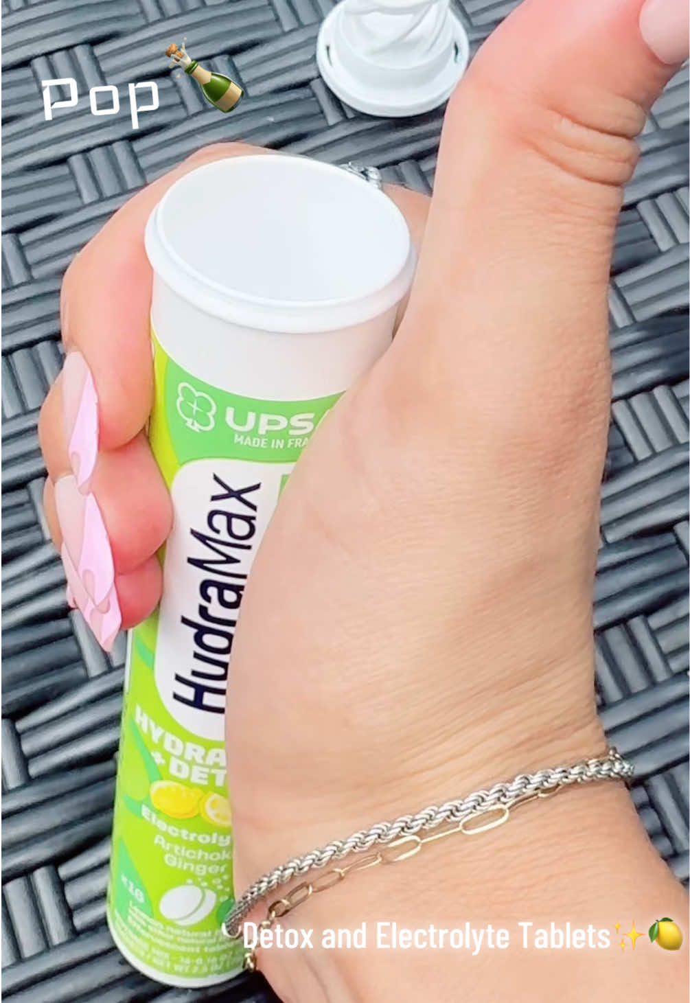 Perfect for a quick little reset😊@HydraMax #hydramax #detox #viral #trending #hydrationtablets 