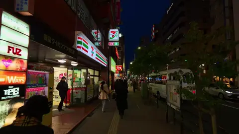 生活永远不会完美，所以要学会接受不完美，并创造属于自己的幸福。#lovevideos #xuhuong 