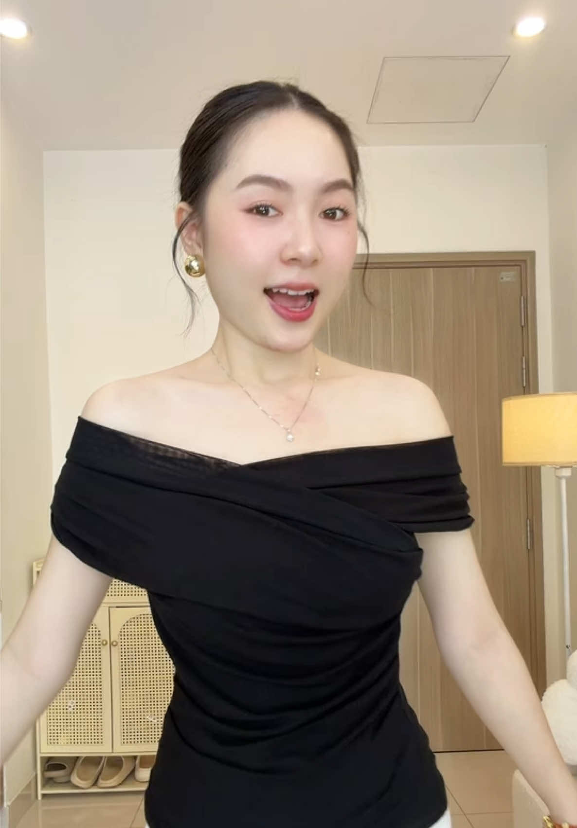 Em này đang có deal mở bán mấy bà mua lẹ nha #phanh_m58 